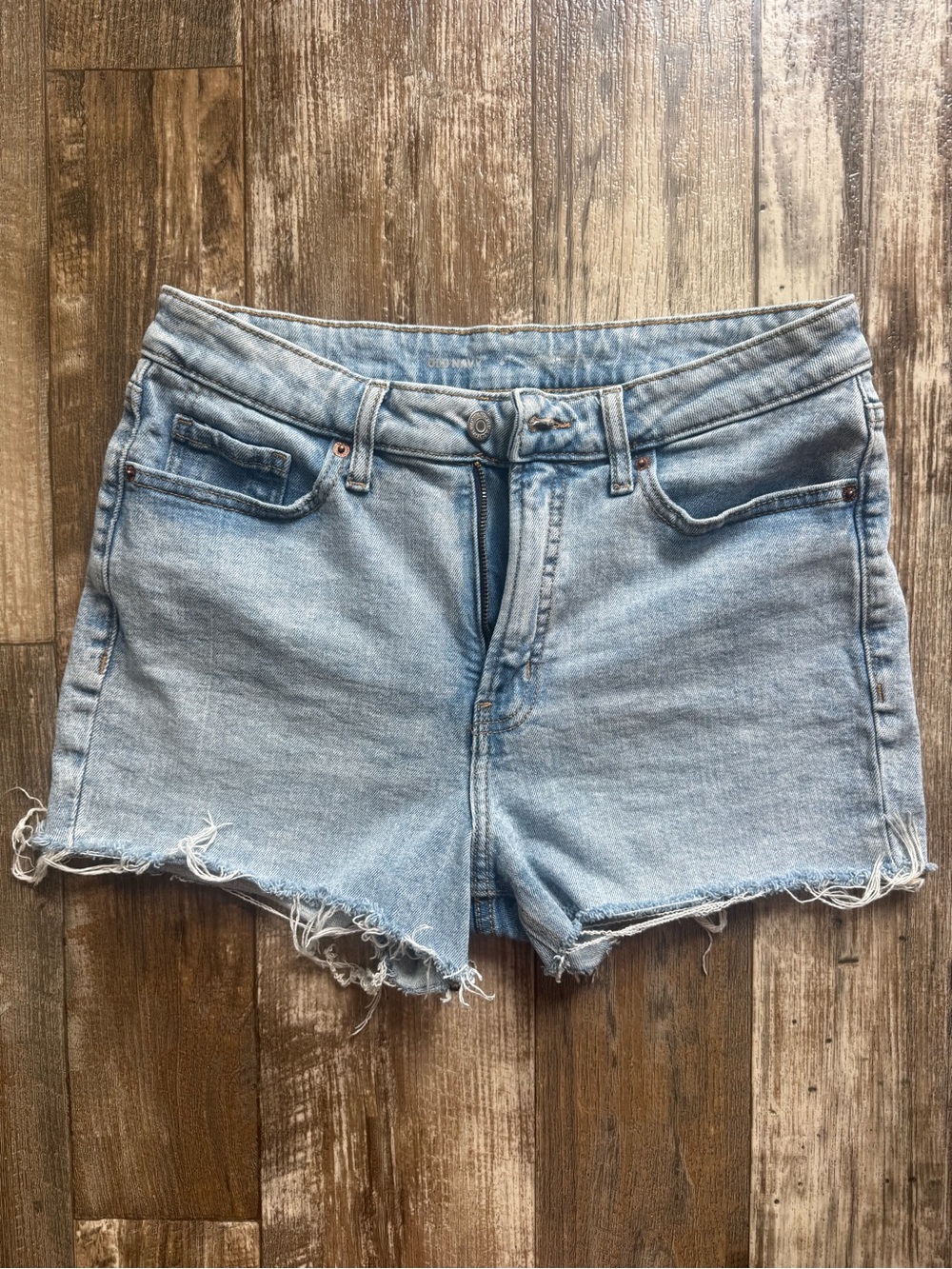 Old Navy Light Wash Frayed Hem Denim Shorts
